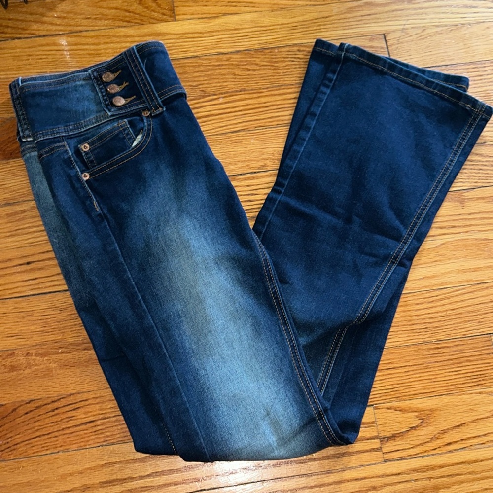 LOW RISE Y2K FLARE JEANS URBAN OUTFITTERS
